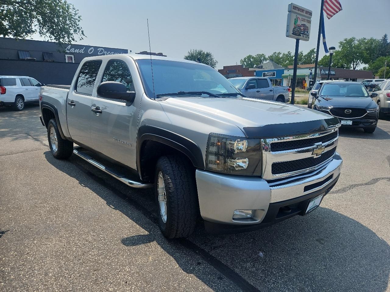 Chevrolet Silverado 1500 4WD Crew Cab 143.5" LT 2010