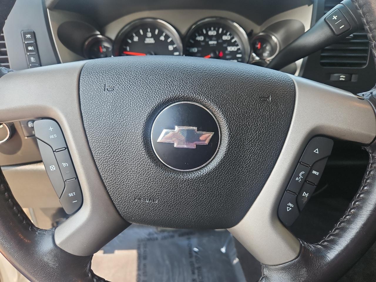 Chevrolet Silverado 1500 4WD Crew Cab 143.5" LT 2010