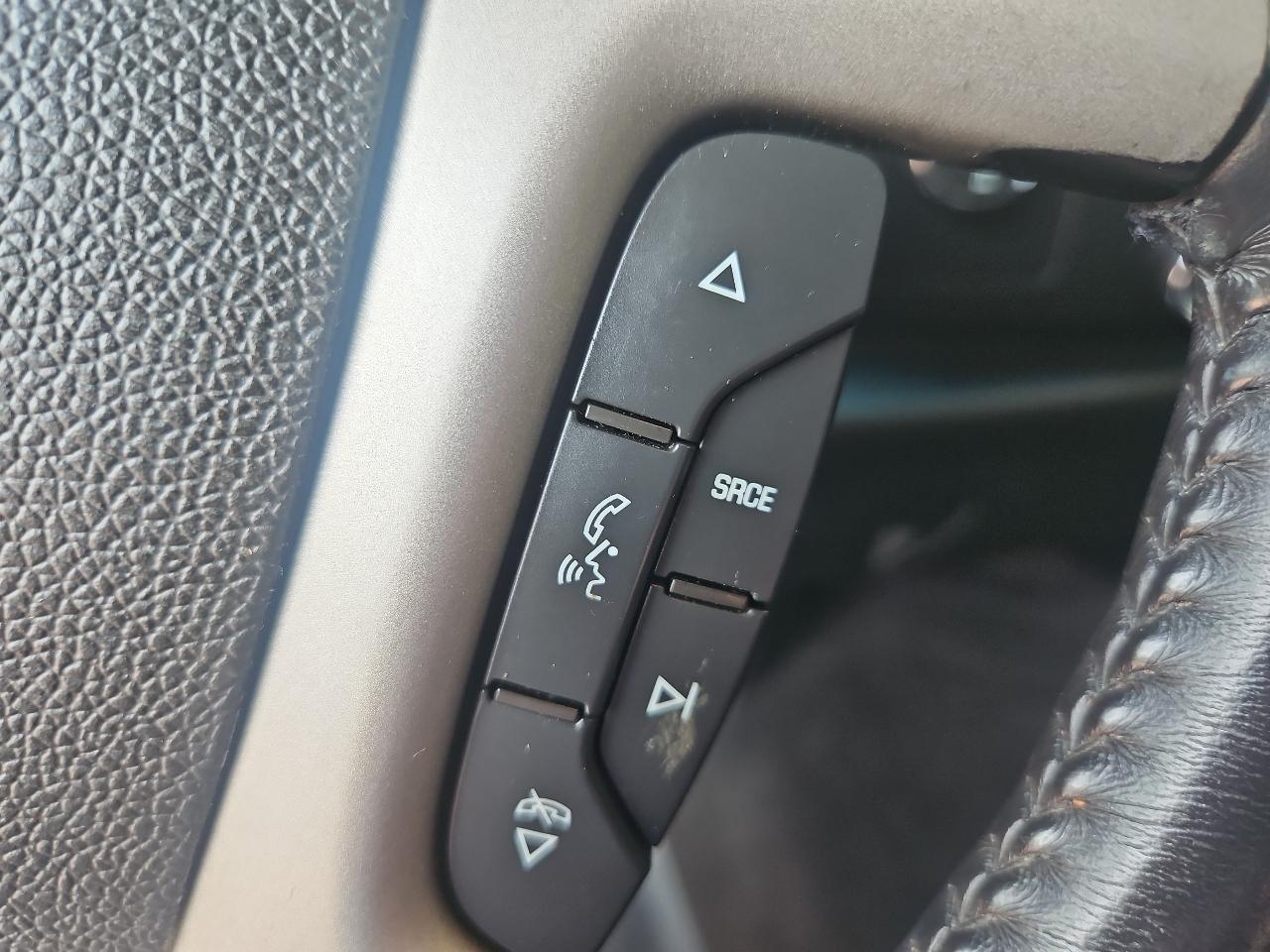 Chevrolet Silverado 1500 4WD Crew Cab 143.5" LT 2010