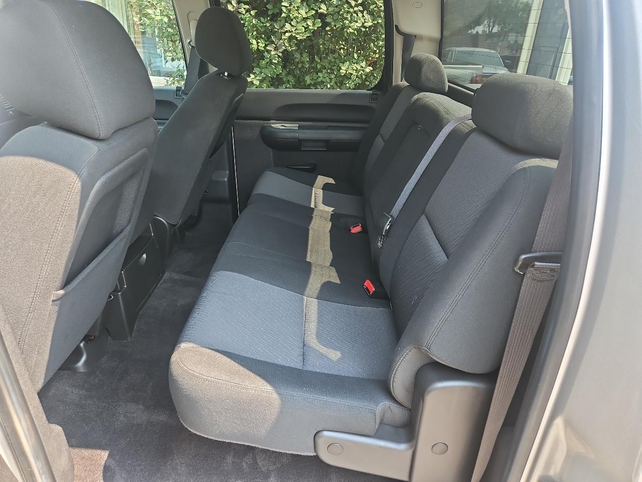 Chevrolet Silverado 1500 4WD Crew Cab 143.5" LT 2010