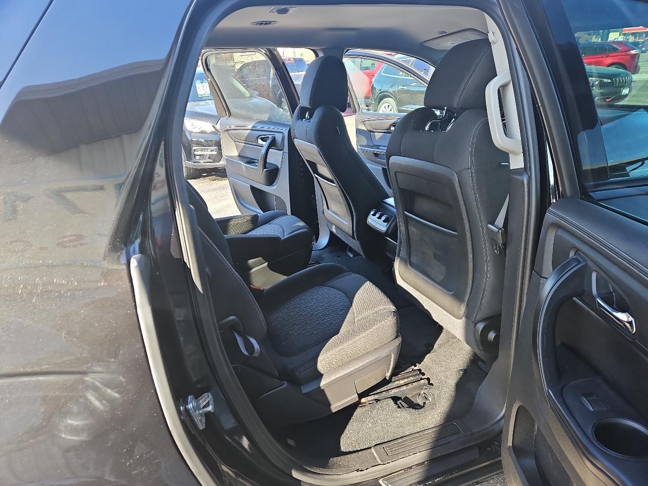 GMC Acadia AWD 4dr SLE w/SLE-2 2016