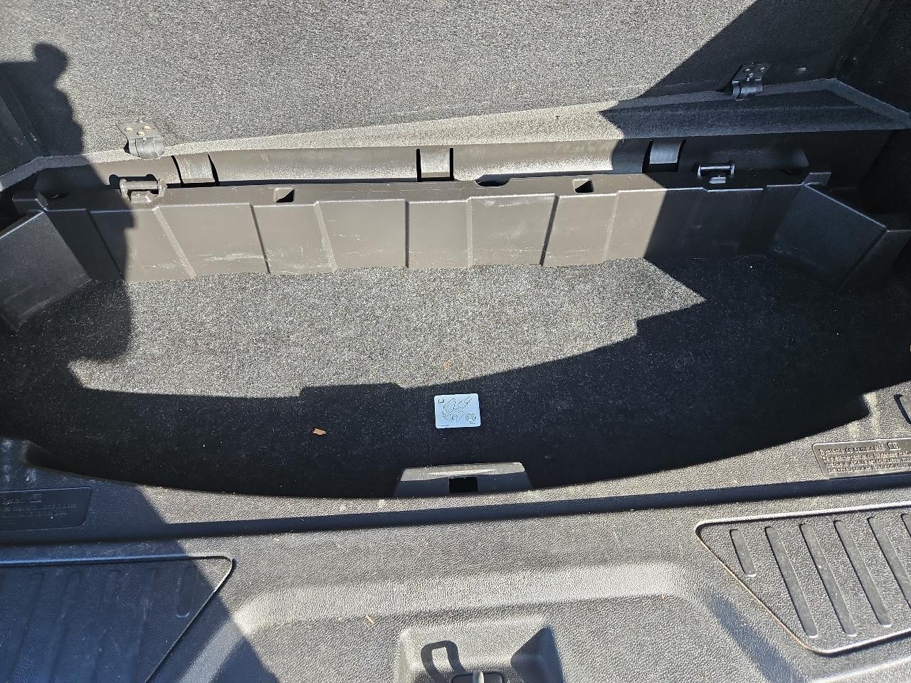 GMC Acadia AWD 4dr SLE w/SLE-2 2016