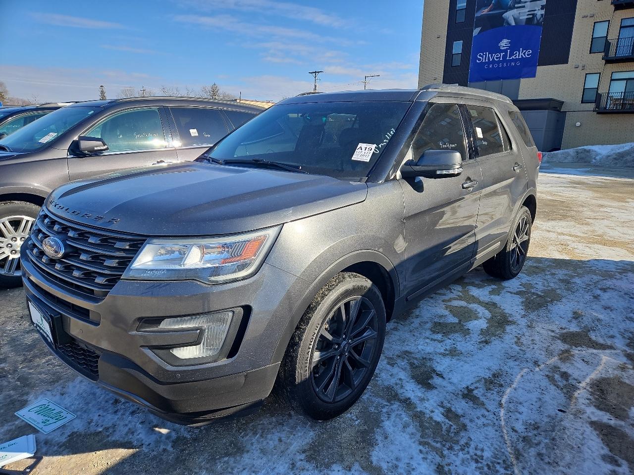 Ford Explorer XLT 4WD 2017