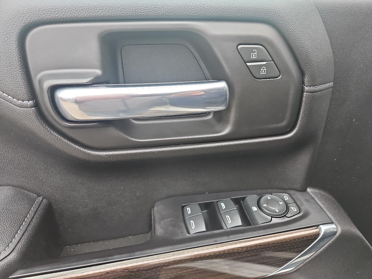 Chevrolet Silverado 1500 4WD Crew Cab 147" LT 2019