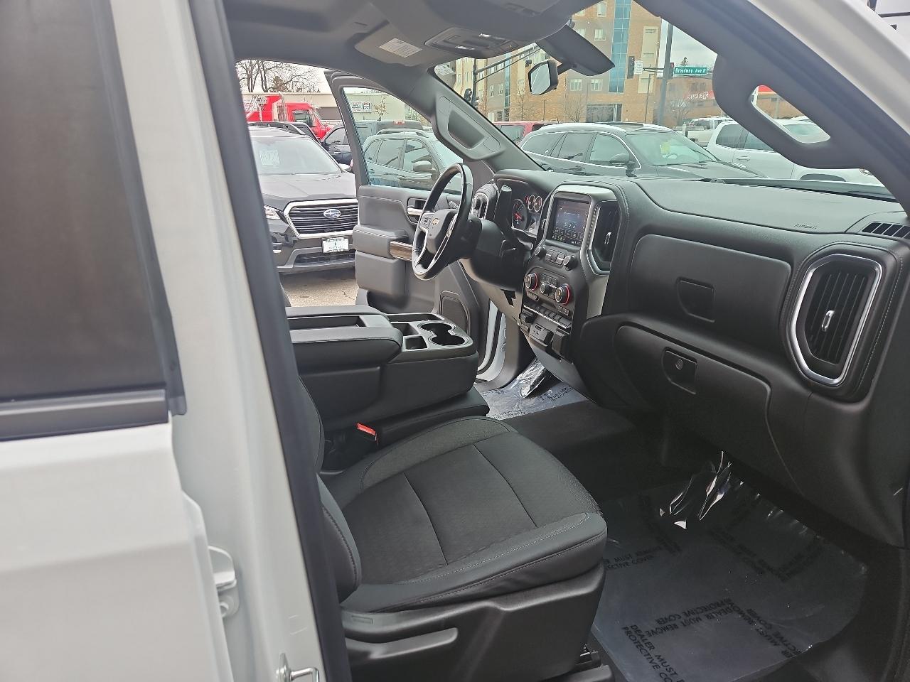 Chevrolet Silverado 1500 4WD Crew Cab 147" LT 2019