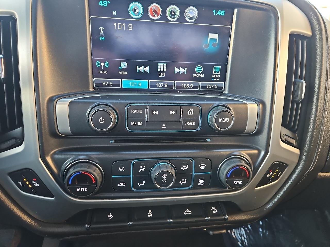 GMC Sierra 1500 4WD Crew Cab 143.5" SLT 2017