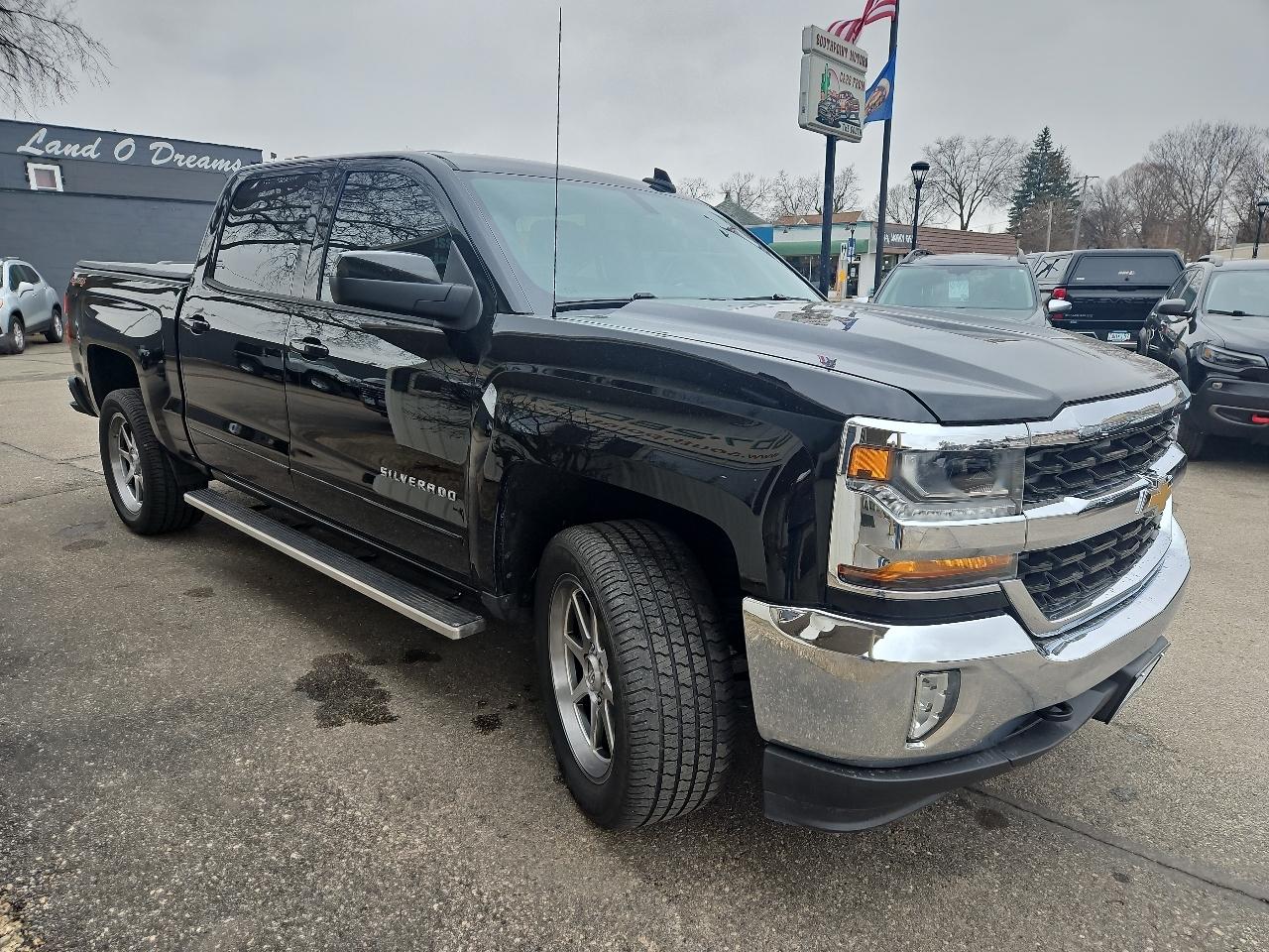 Chevrolet Silverado 1500 4WD Crew Cab 143.5" LT w/1LT 2016