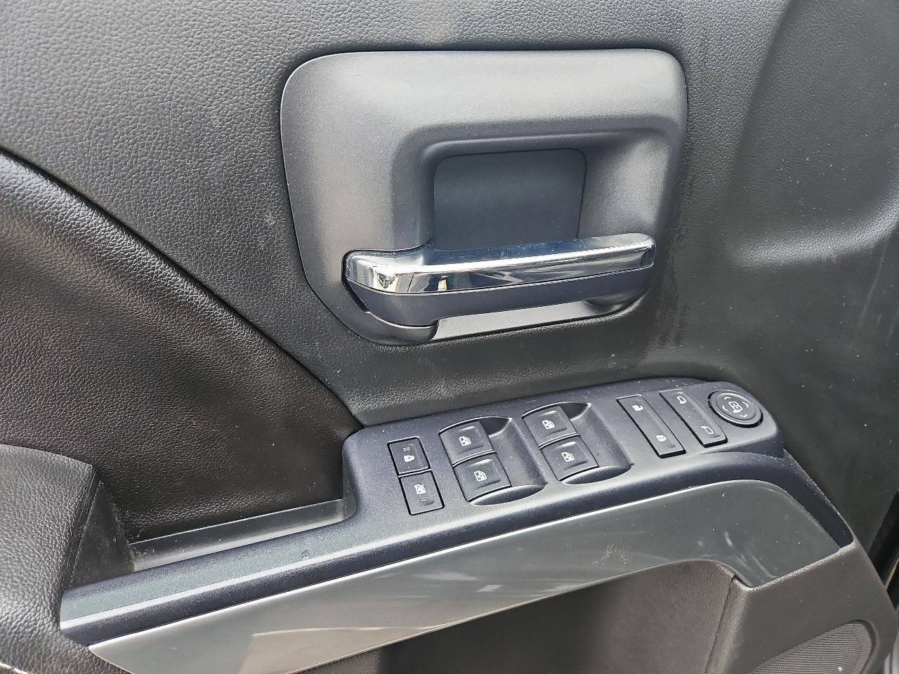 Chevrolet Silverado 1500 4WD Crew Cab 143.5" LT w/1LT 2016