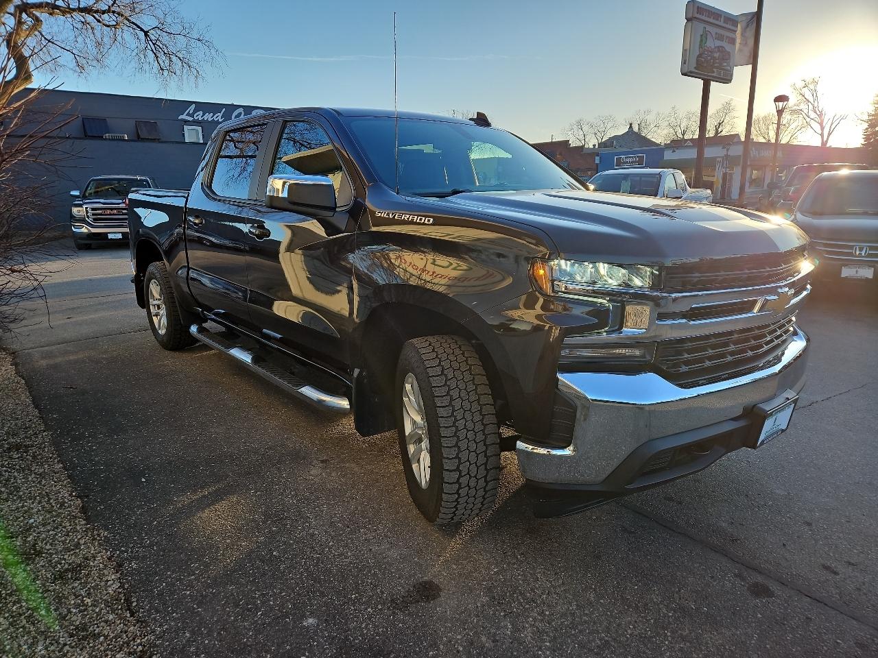 Chevrolet Silverado 1500 4WD Crew Cab 147" LT 2019