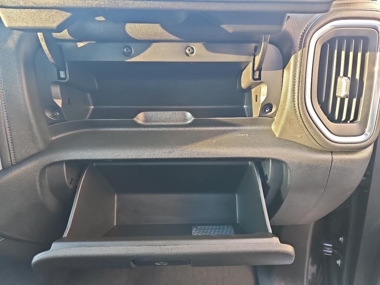 Chevrolet Silverado 1500 4WD Crew Cab 147" LT 2019