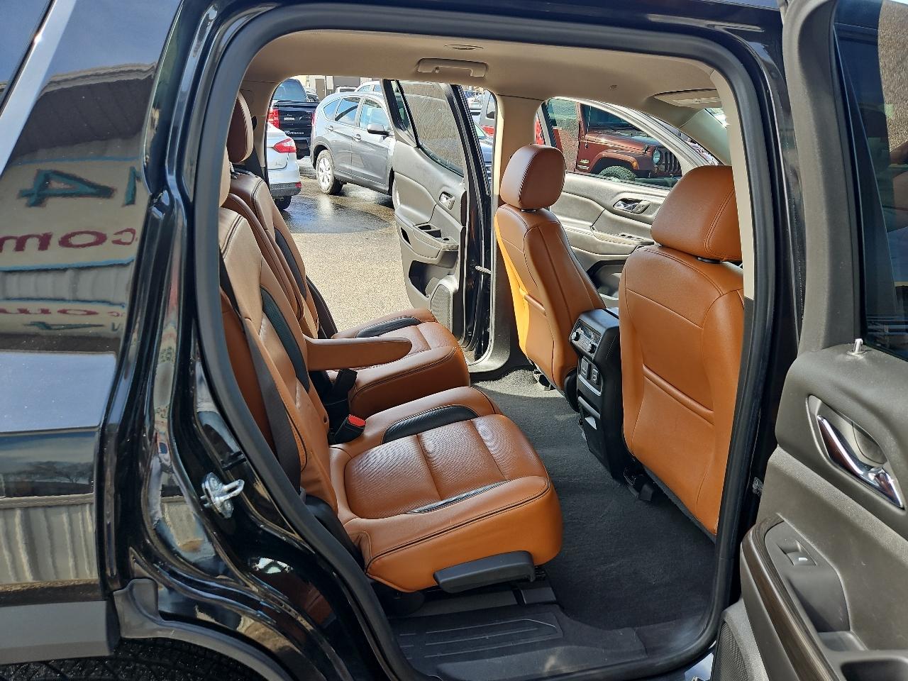 GMC Acadia AWD 4dr SLT w/SLT-1 2018