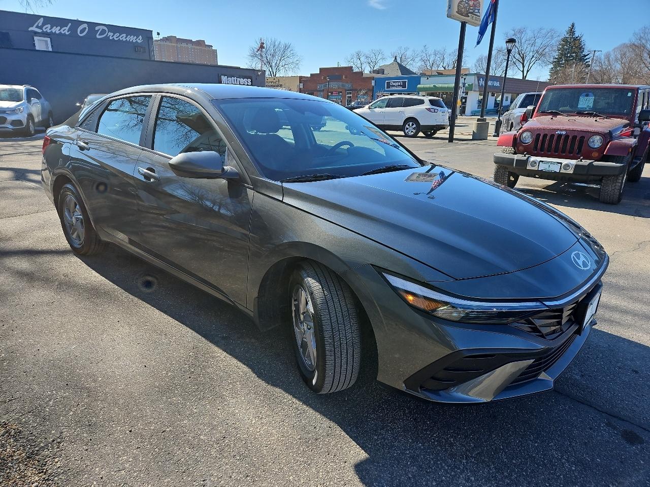 Hyundai Elantra SE IVT 2024