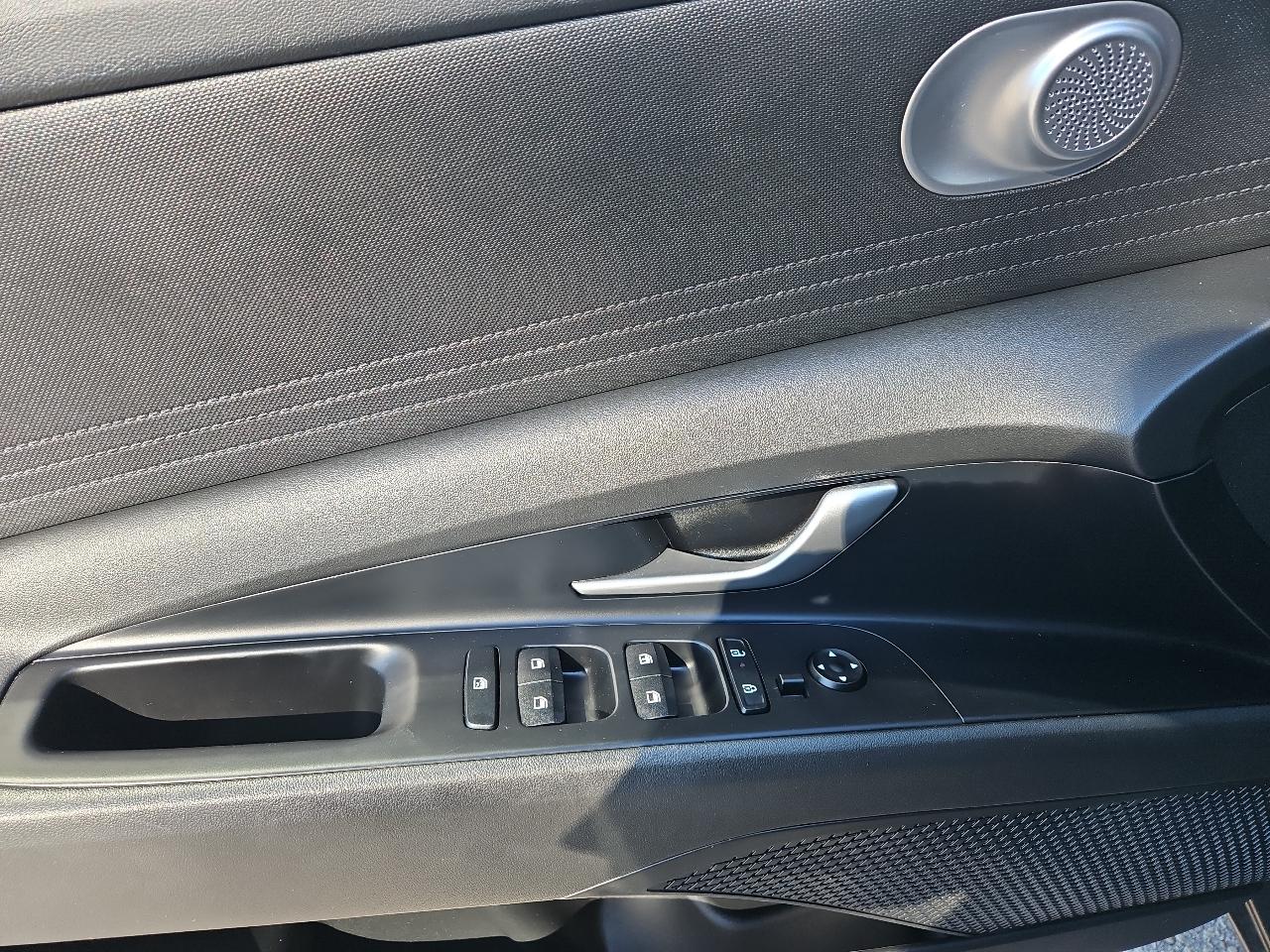 Hyundai Elantra SE IVT 2024