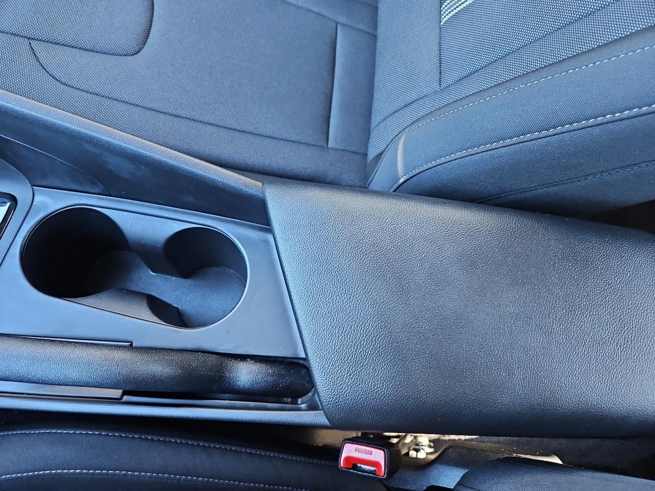 Hyundai Elantra SE IVT 2024