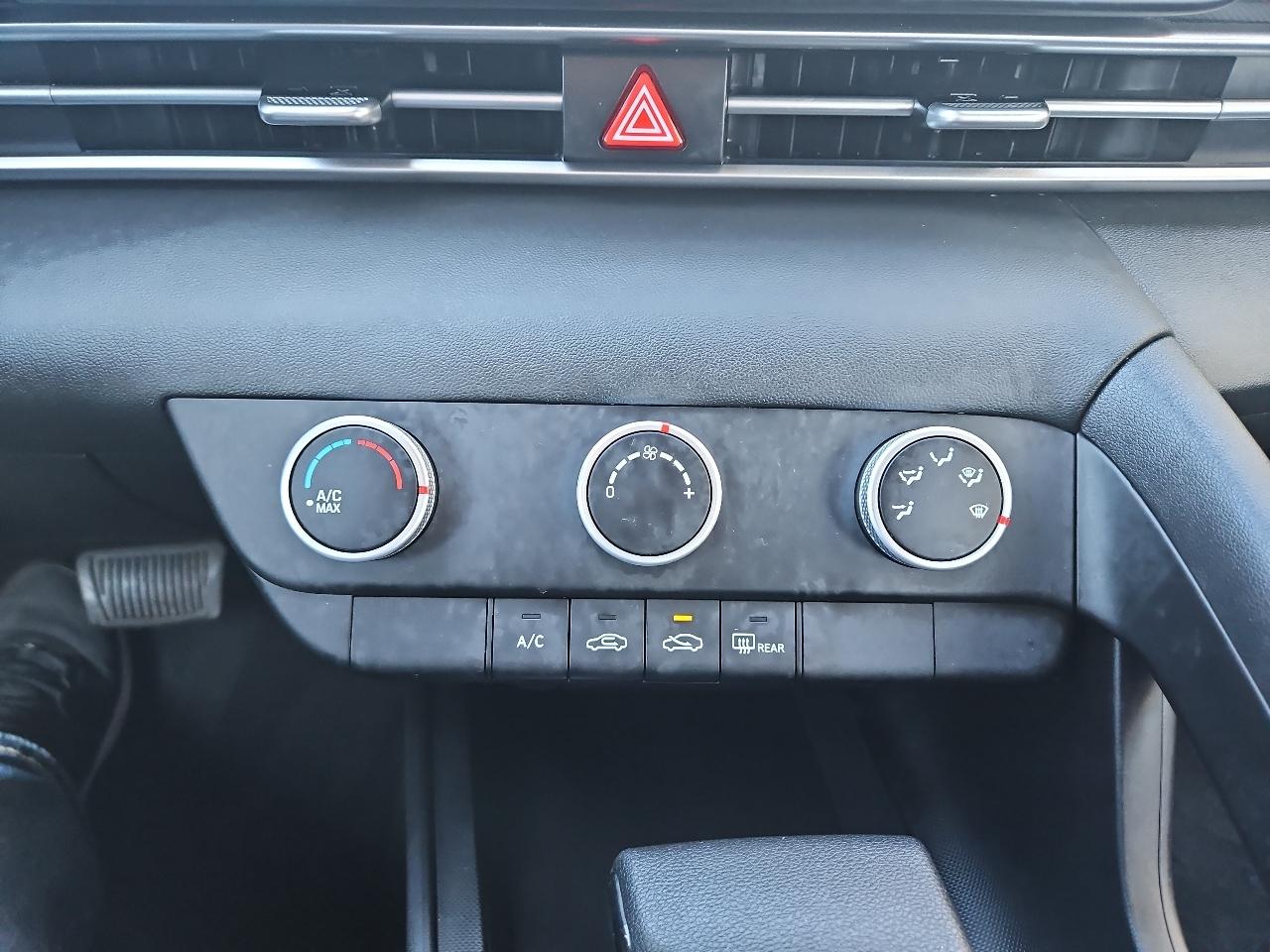 Hyundai Elantra SE IVT 2024