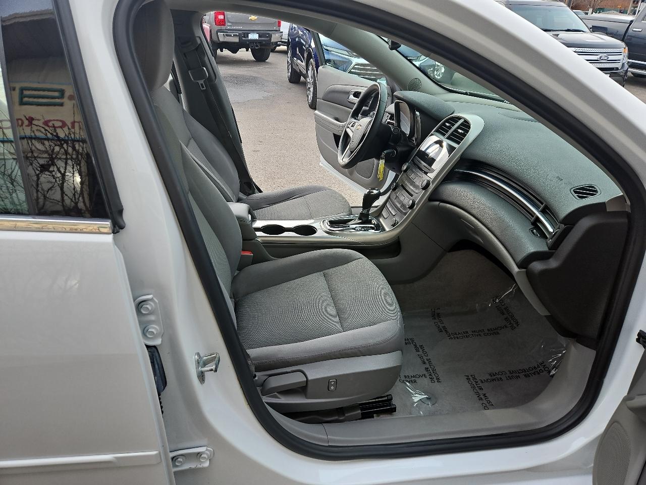 Chevrolet Malibu 4dr Sdn LS w/1LS 2013