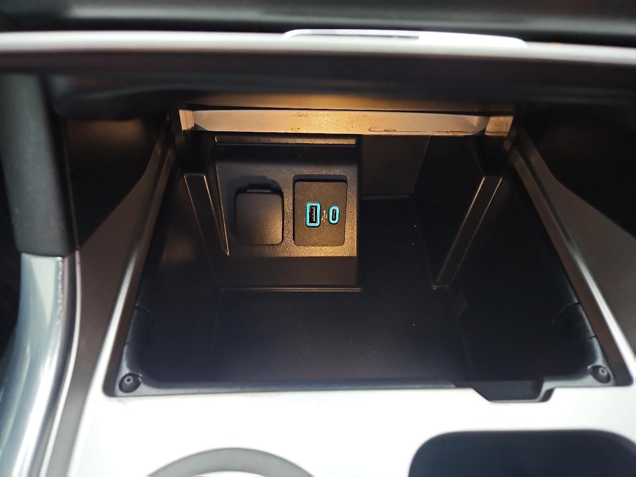 Ford Explorer XLT 4WD 2020