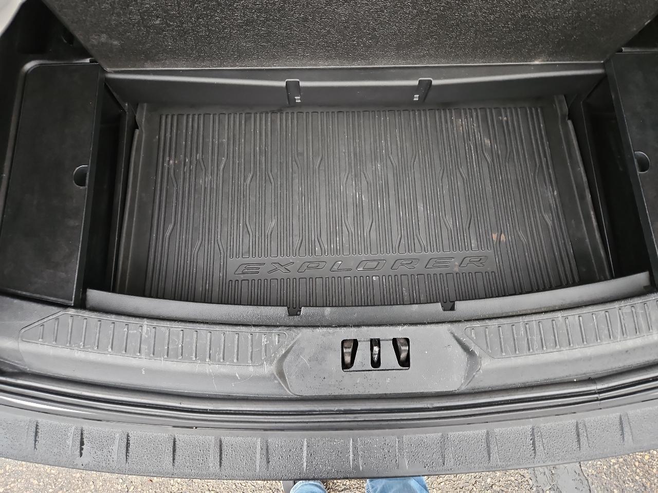 Ford Explorer XLT 4WD 2020