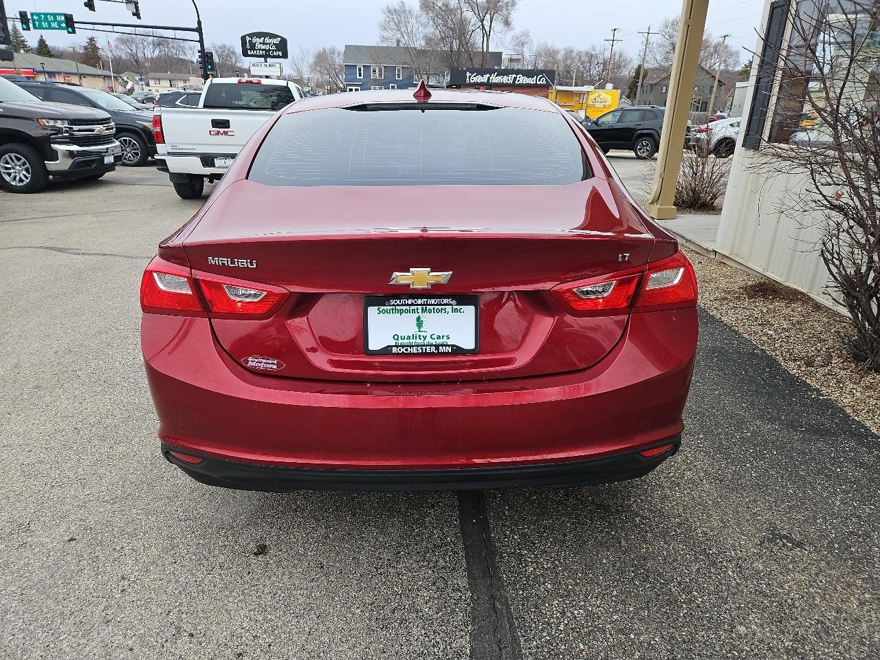 Chevrolet Malibu 4dr Sdn LT w/1LT 2017