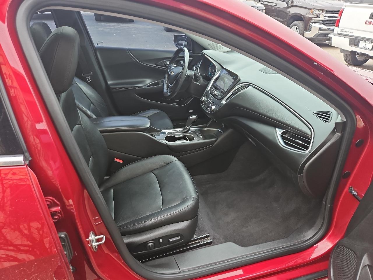 Chevrolet Malibu 4dr Sdn LT w/1LT 2017