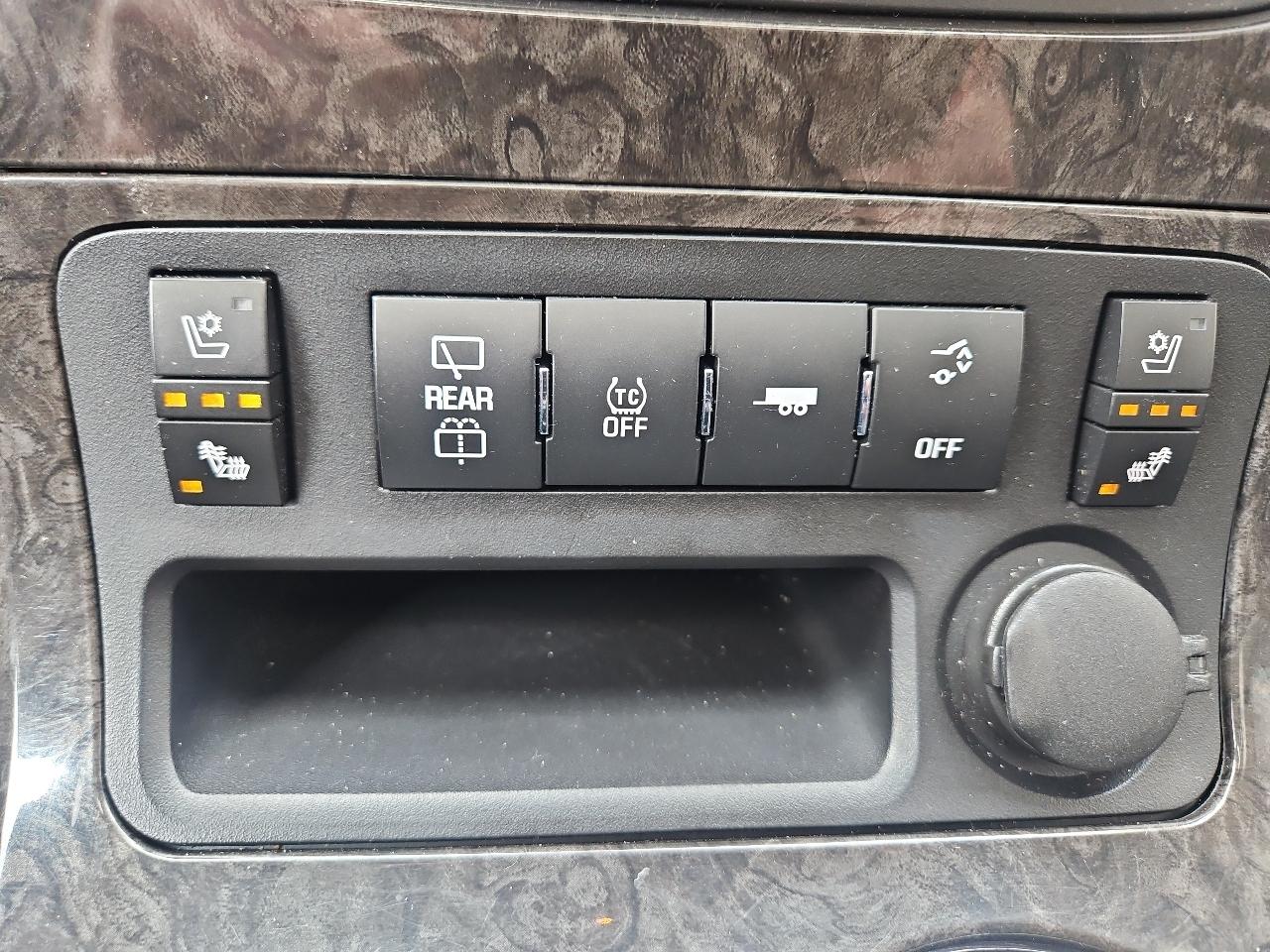 GMC Acadia AWD 4dr Denali 2012