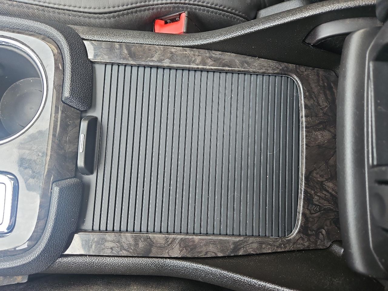 GMC Acadia AWD 4dr Denali 2012