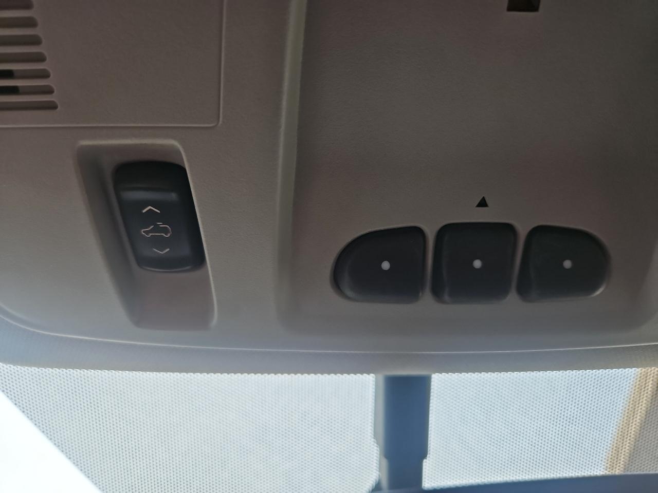 GMC Acadia AWD 4dr Denali 2012