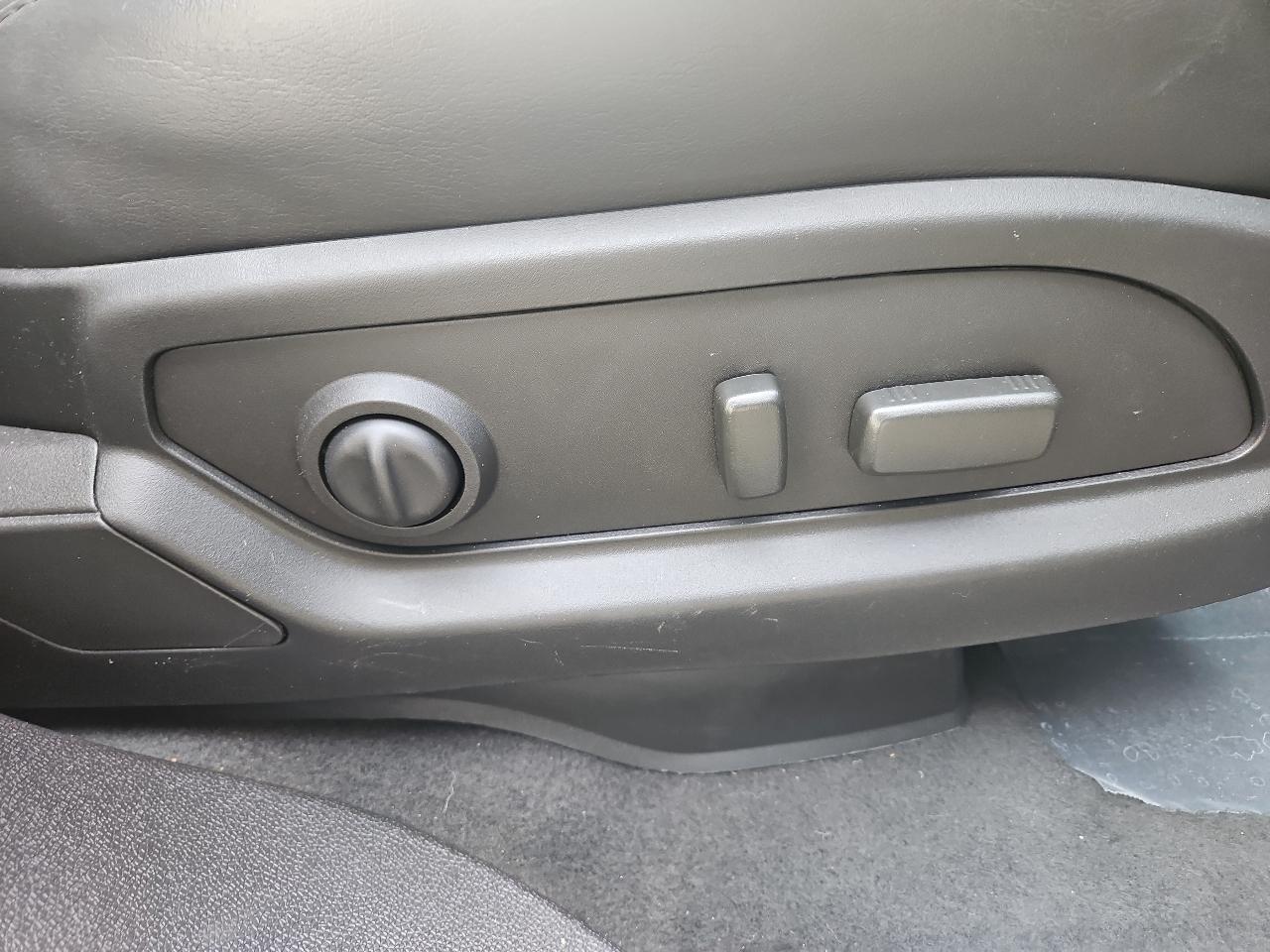 GMC Acadia AWD 4dr Denali 2012