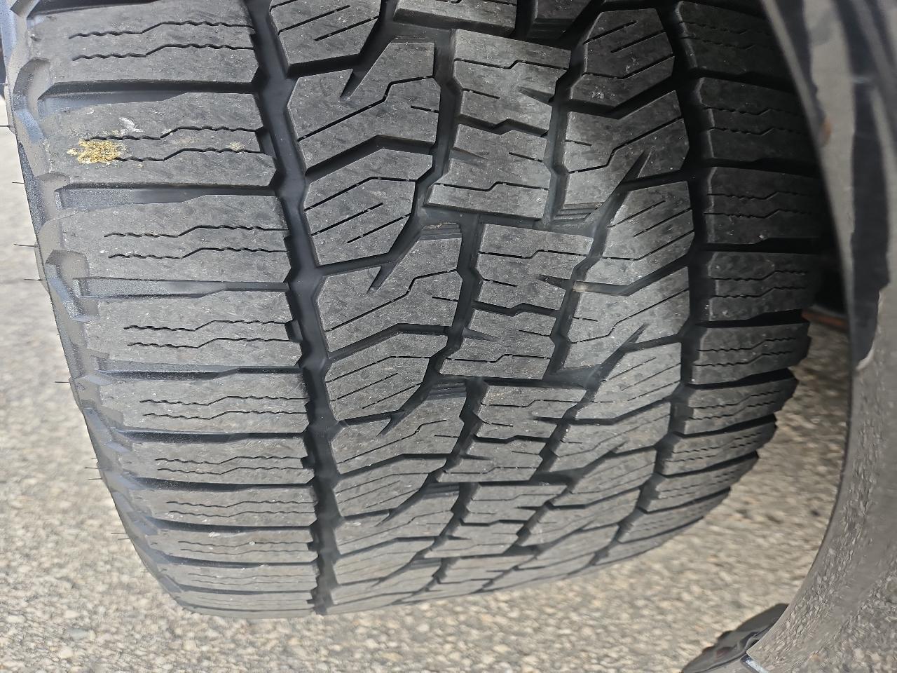 GMC Acadia AWD 4dr Denali 2012