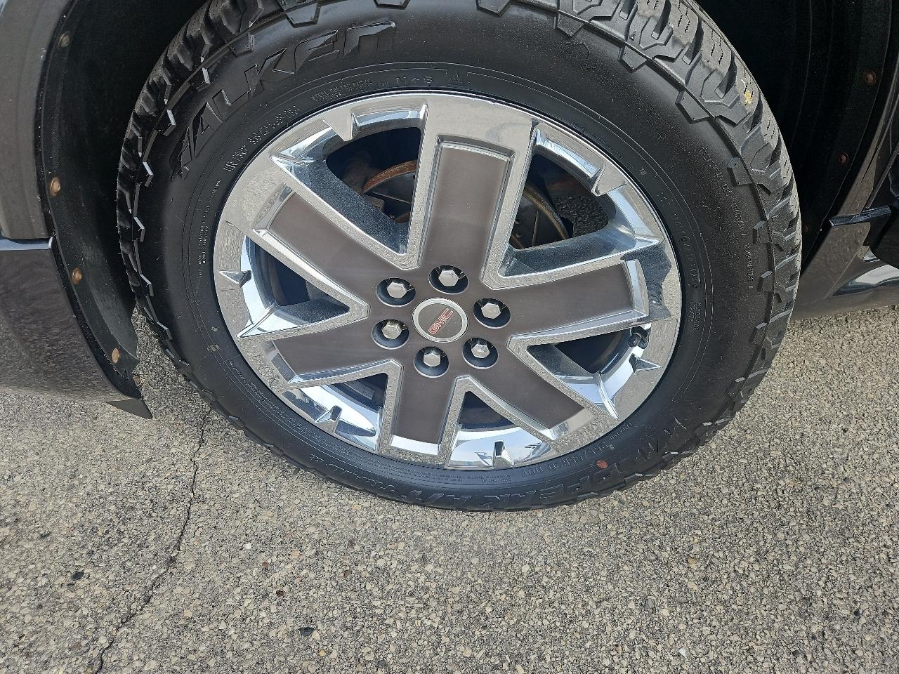 GMC Acadia AWD 4dr Denali 2012