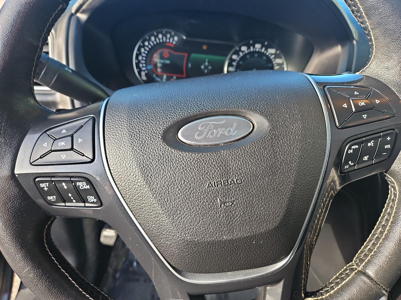 Ford Explorer 4WD 4dr Platinum 2016