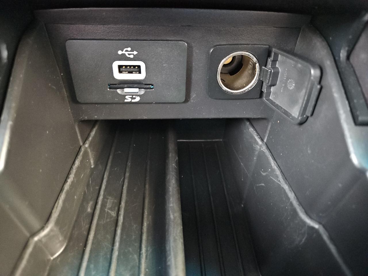 Ford Explorer 4WD 4dr Platinum 2016