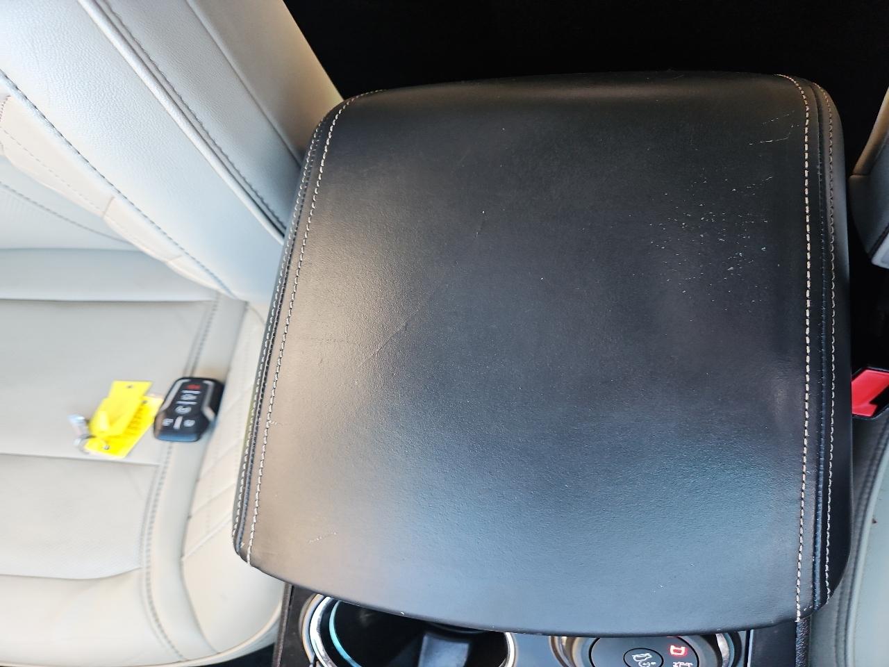 Ford Explorer 4WD 4dr Platinum 2016