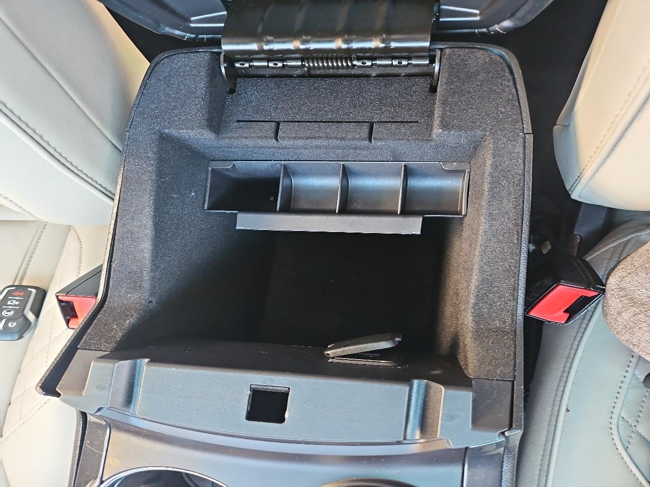 Ford Explorer 4WD 4dr Platinum 2016