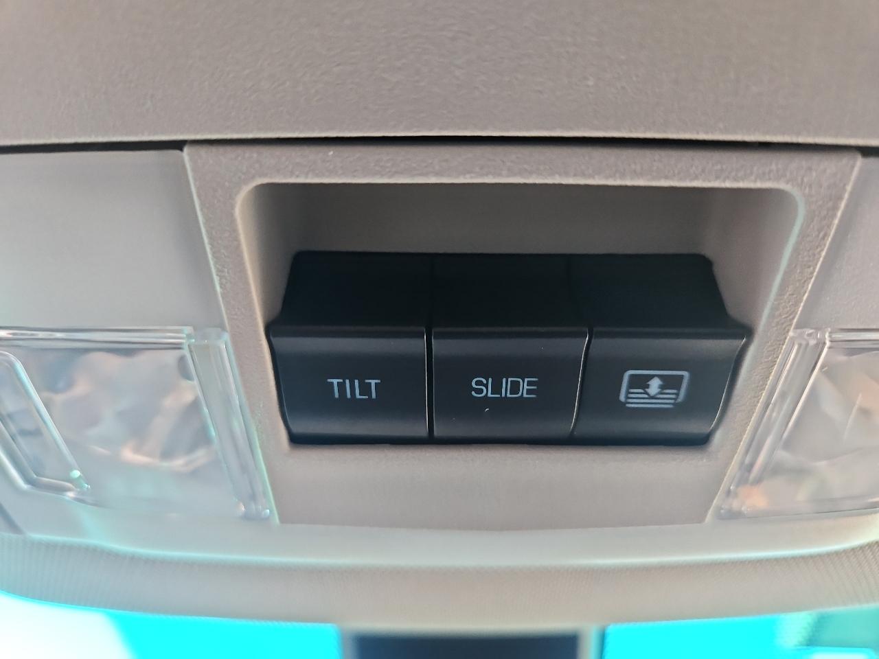 Ford Explorer 4WD 4dr Platinum 2016