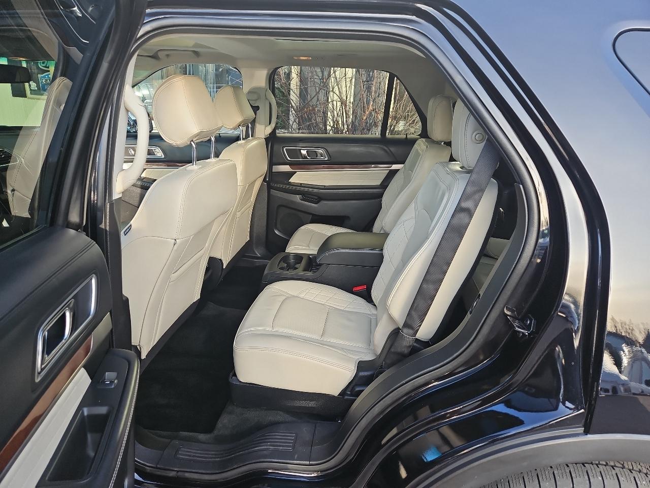 Ford Explorer 4WD 4dr Platinum 2016