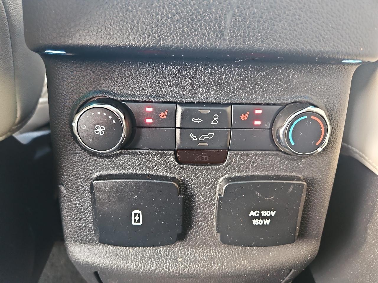 Ford Explorer 4WD 4dr Platinum 2016