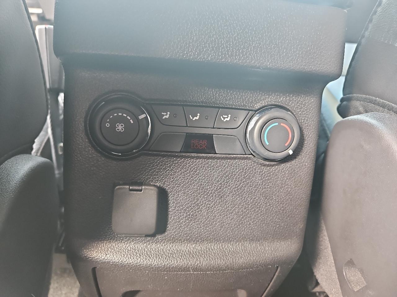 Ford Explorer 4WD 4dr XLT 2015