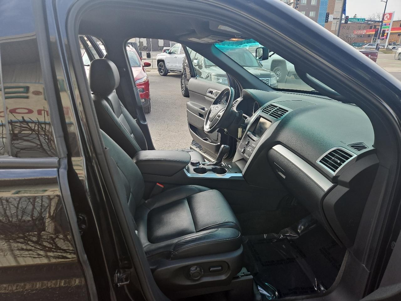 Ford Explorer 4WD 4dr XLT 2015