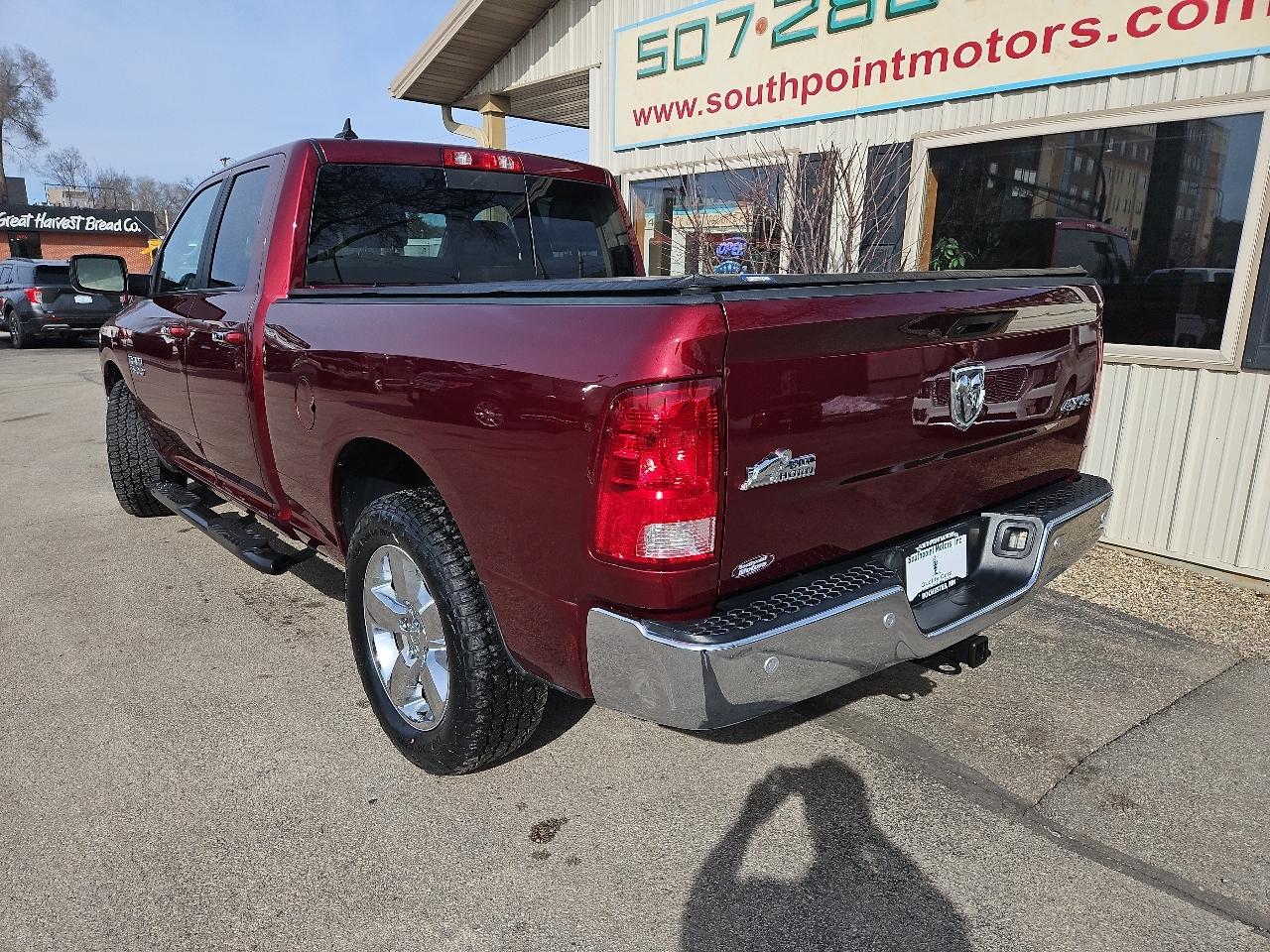 RAM 1500 Big Horn 4x4 Quad Cab 6'4" Box 2018