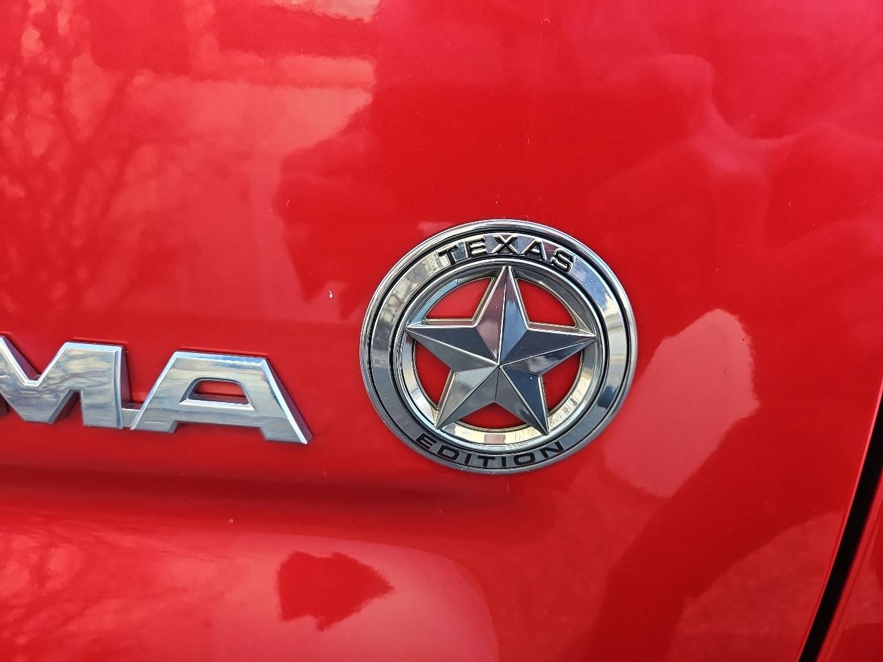 Toyota Tacoma 4WD Double Cab V6 MT (Natl) 2013