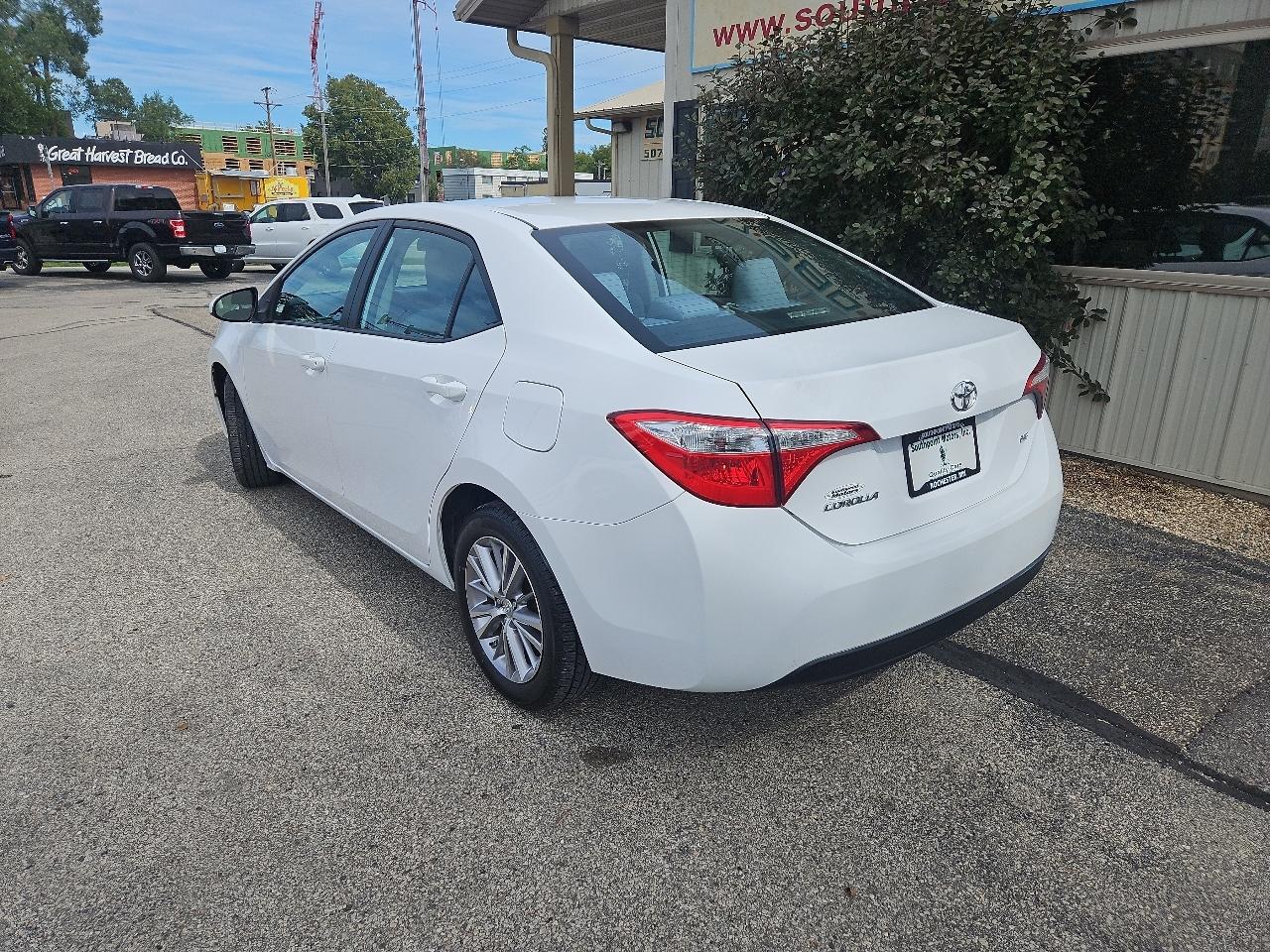 Toyota Corolla 4dr Sdn CVT LE Premium (Natl) 2014