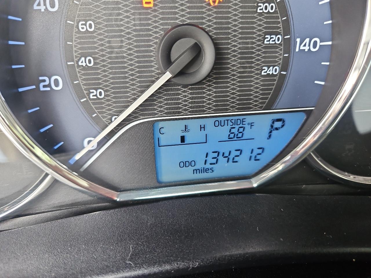 Toyota Corolla 4dr Sdn CVT LE Premium (Natl) 2014