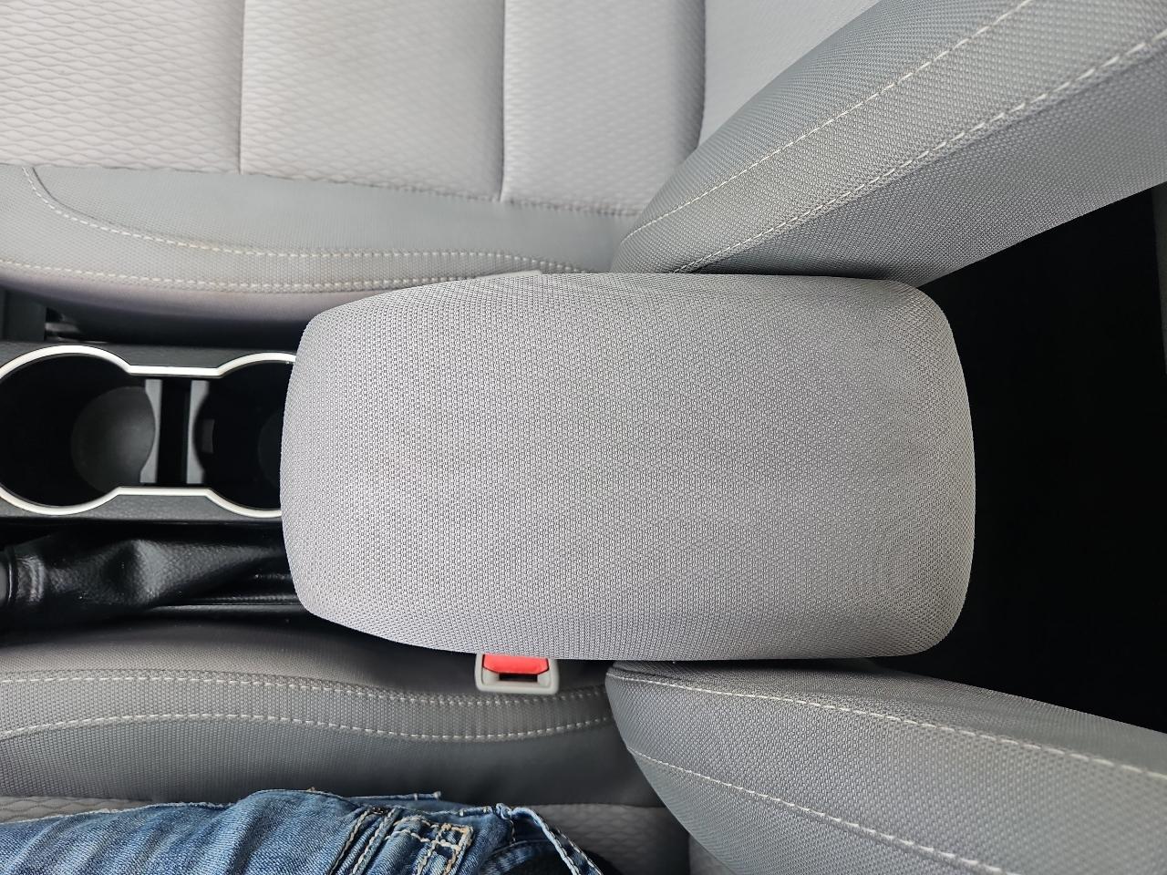 Toyota Corolla 4dr Sdn CVT LE Premium (Natl) 2014