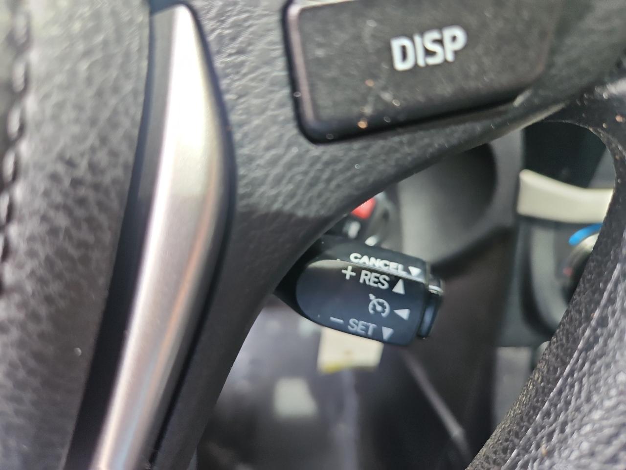 Toyota Corolla 4dr Sdn CVT LE Premium (Natl) 2014