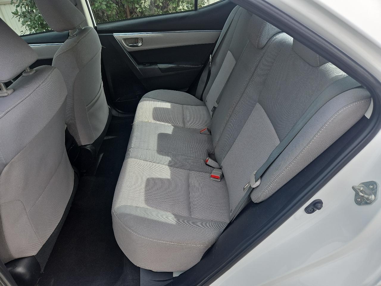 Toyota Corolla 4dr Sdn CVT LE Premium (Natl) 2014