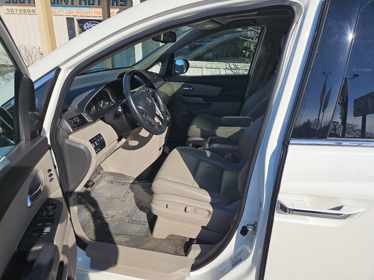 Honda Odyssey Touring Auto 2017