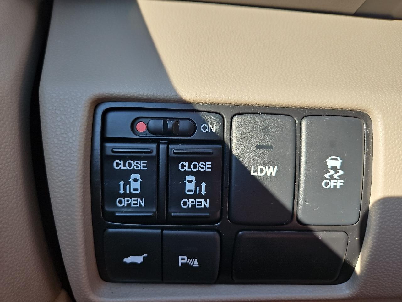 Honda Odyssey Touring Auto 2017