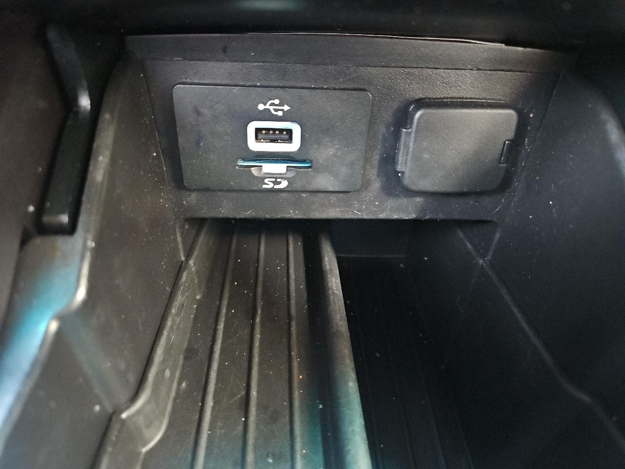 Ford Explorer 4WD 4dr XLT 2016