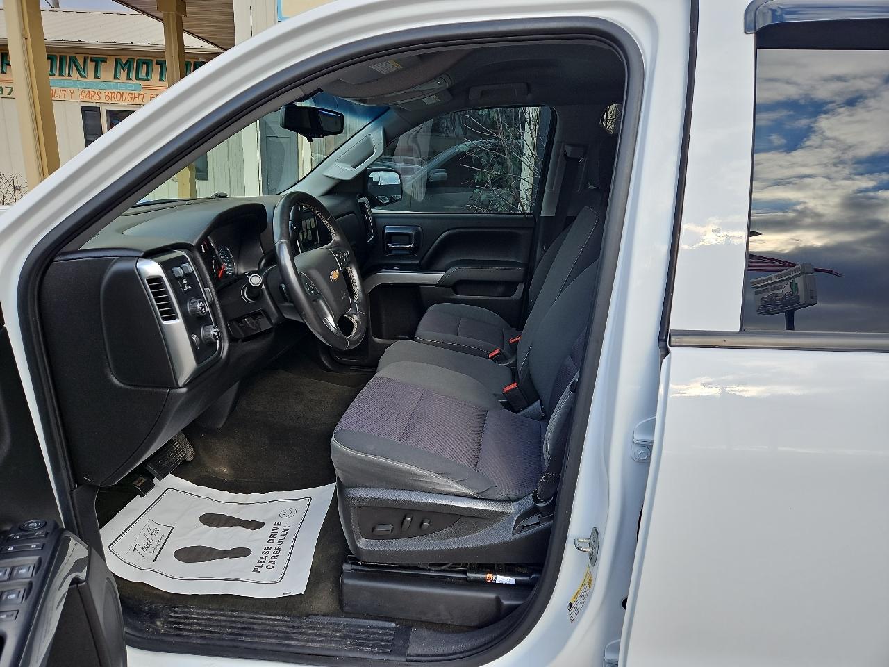 Chevrolet Silverado 1500 4WD Double Cab 143.5" LT w/1LT 2015